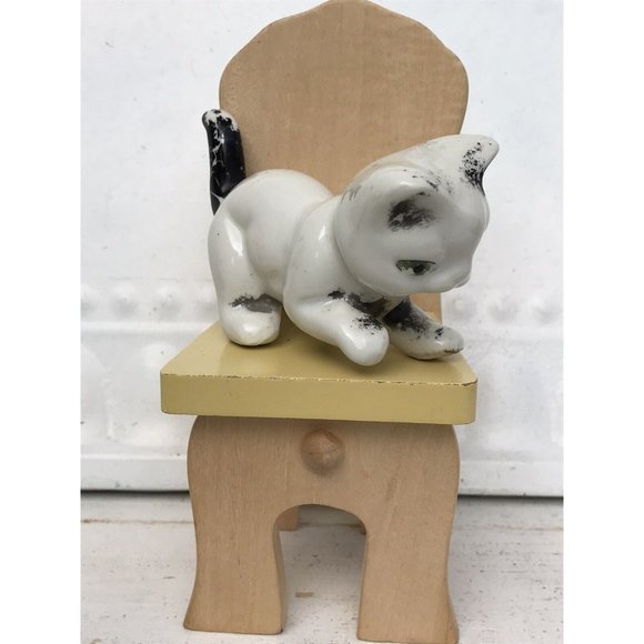 Vtg Porcelain Hand Painted Antq 50s Cat Figurine W ChairCats Kitten Miniature - Picture 3 of 16